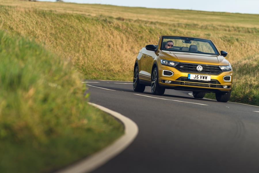  Volkswagen T-Roc Cabriolet R-Line 2020 года  (UK) (фото 33 из 40)